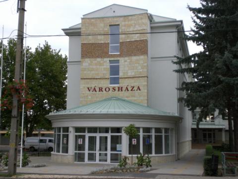 Encs Városháza és Piac rekonstrukciója